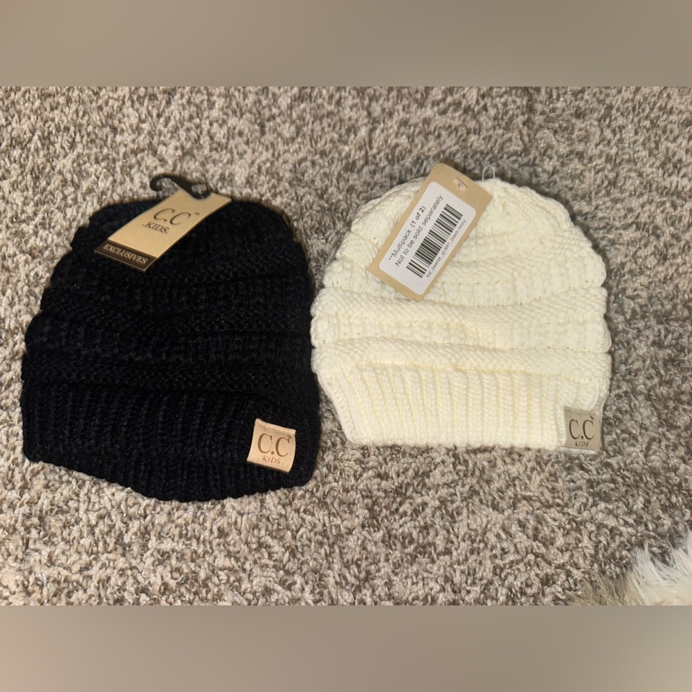 2 kids CC beanies - NWT